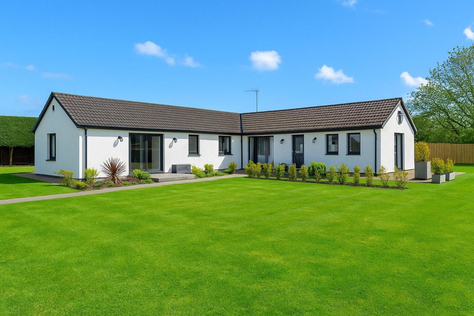 Number 1 Lytton Tree Holiday home *